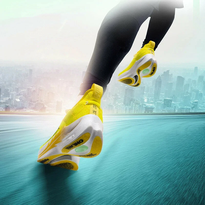 (image for) ONEMIX Professional Carbon Plate Running Shoes Ultra Responsive Foam Stable Support Shock-relief Ultra-light Rebound Sports Sneakers for Competition Training Urban Long-distance Racing Joy